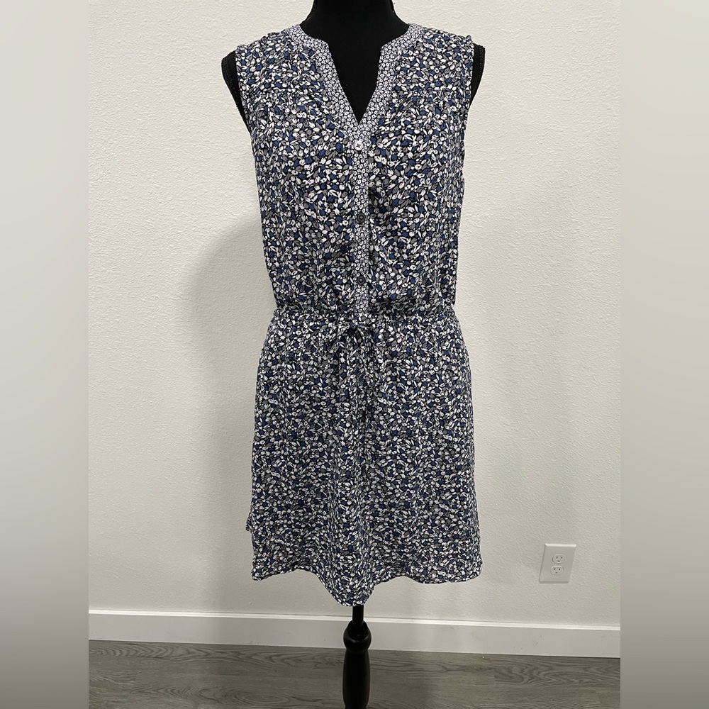 Tie waist dress